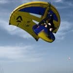 ariane imbert freestyle wingfoil saut ecole de wingfoil hyeres